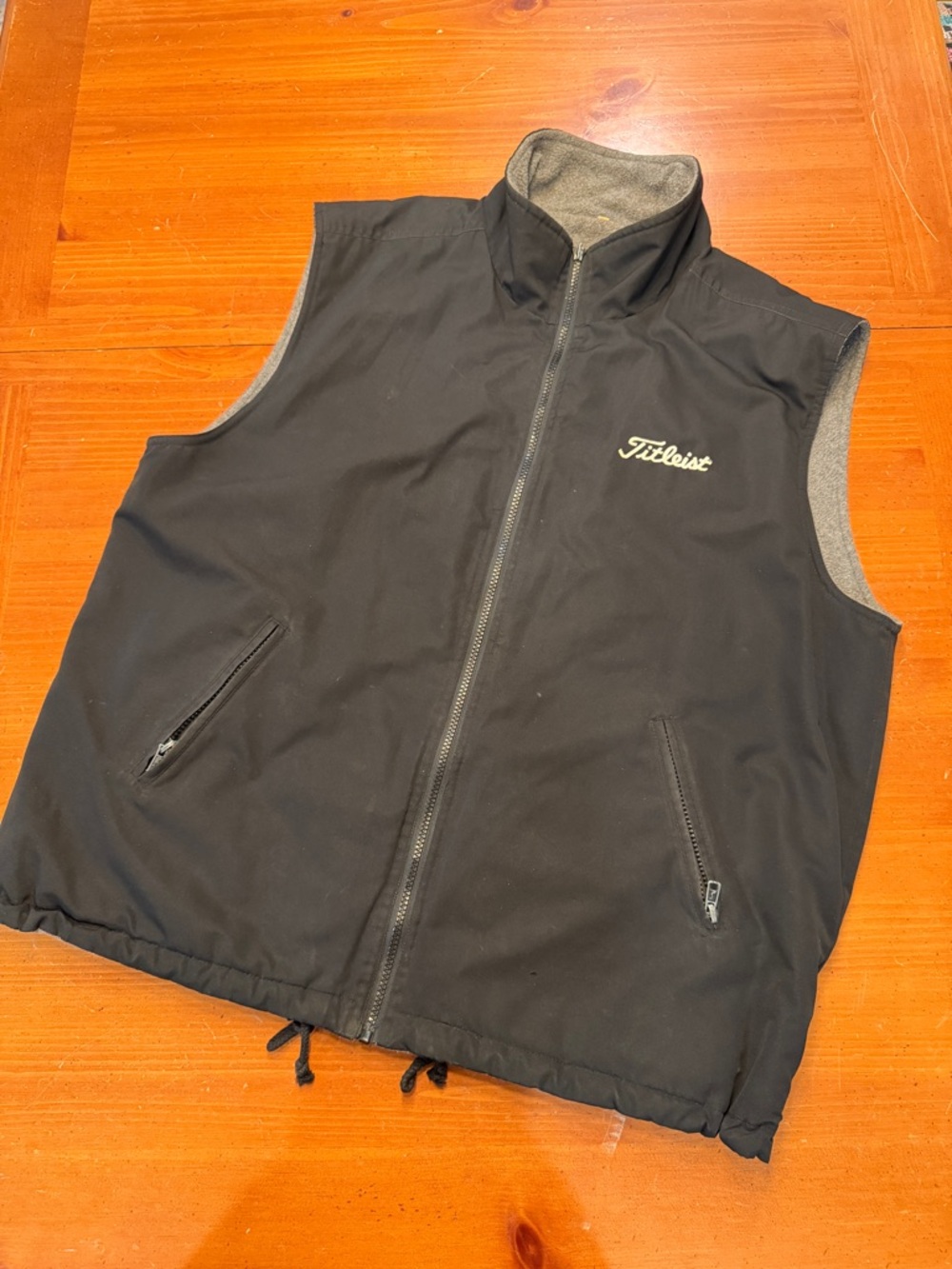 Titleist Black Golf Vest with Gray Interior reversible